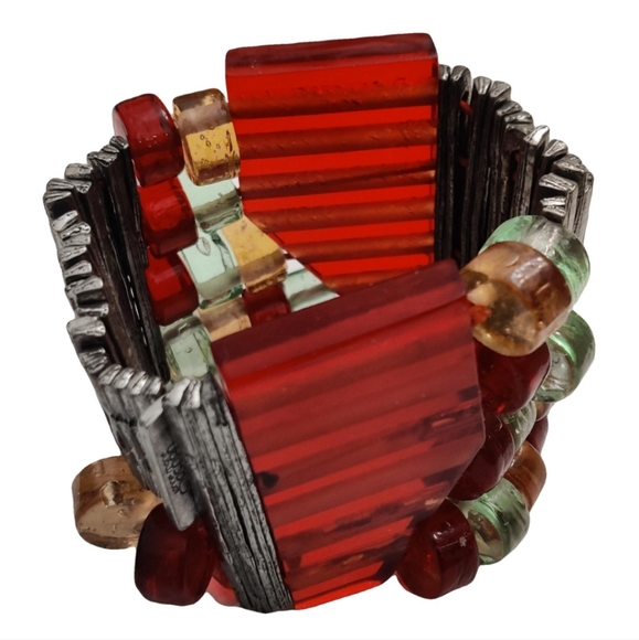Gorgeous Anne Marie Chagnon Statement Bracelet - Picture 4 of 14